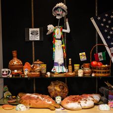 Día de los Muertos Display